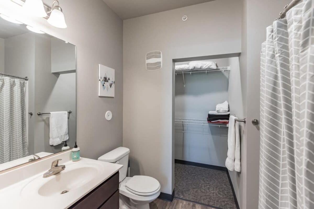 Spacious 2Br Suite Plus Patio Near Iowa State Ames Exterior foto