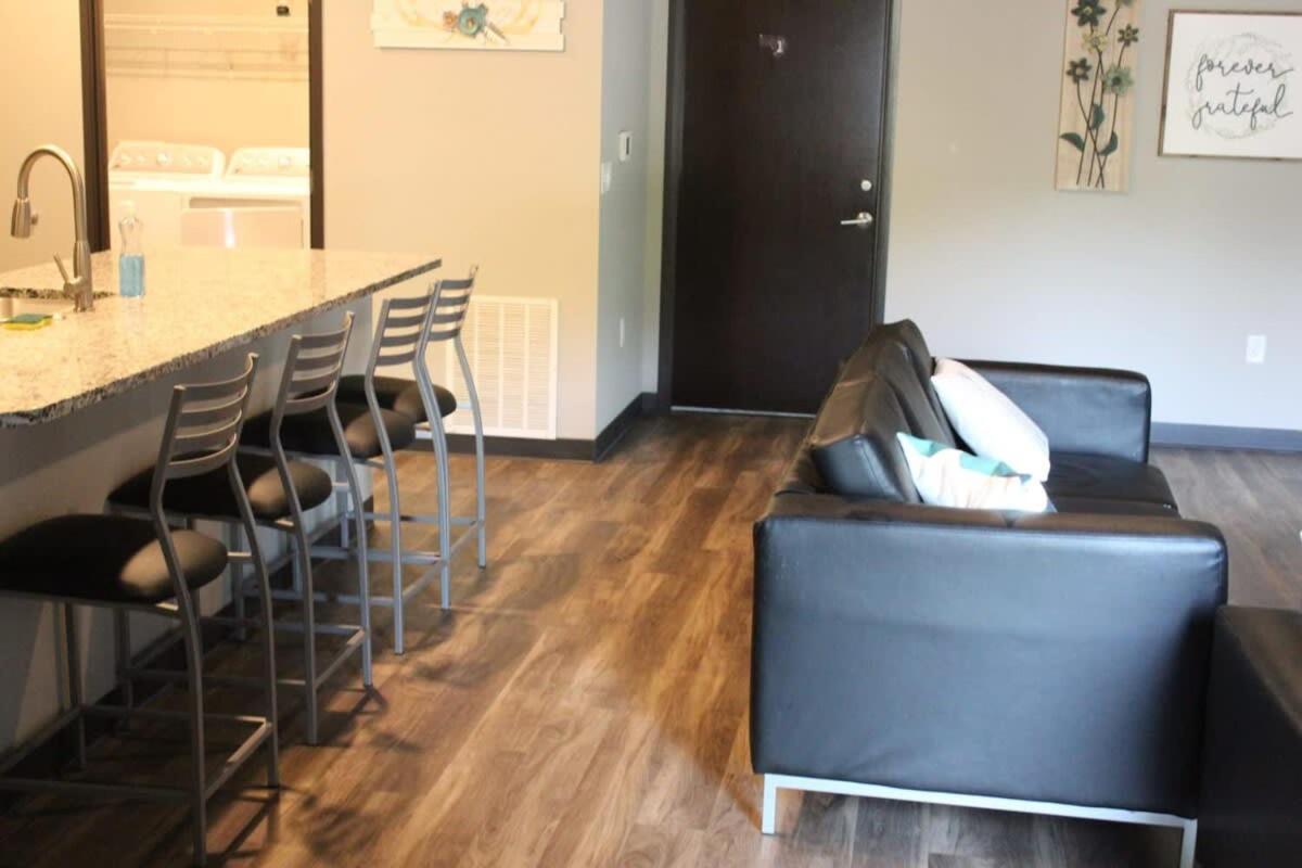Spacious 2Br Suite Plus Patio Near Iowa State Ames Exterior foto